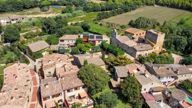 6 chambre Finca/Maison de Campagne à vendre à Begur - 1 090 000 € (Ref: 9852212)