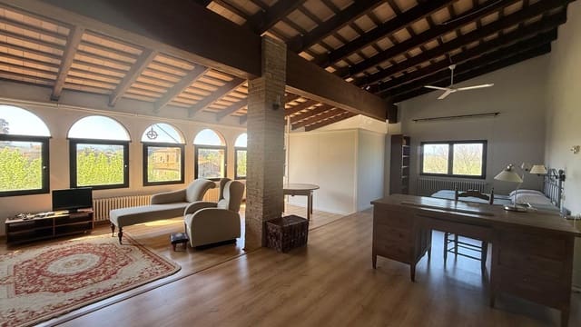 9 soveværelse Finca/Landehus til salg i Forallac med swimmingpool garage - € 2.650.000 (Ref: 9852213)