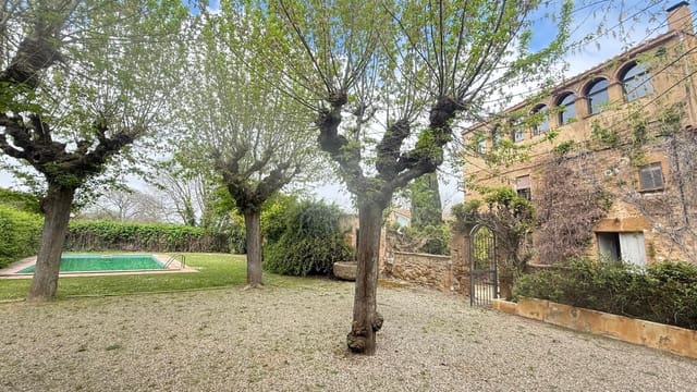 9 soveværelse Finca/Landehus til salg i Forallac med swimmingpool garage - € 2.650.000 (Ref: 9852213)