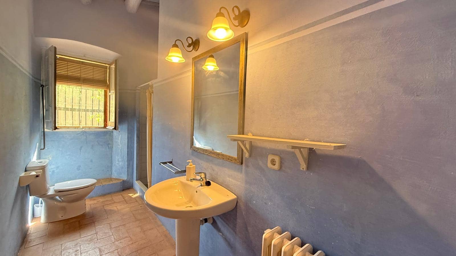 9 soveværelse Finca/Landehus til salg i Forallac med swimmingpool garage - € 2.650.000 (Ref: 9852213)