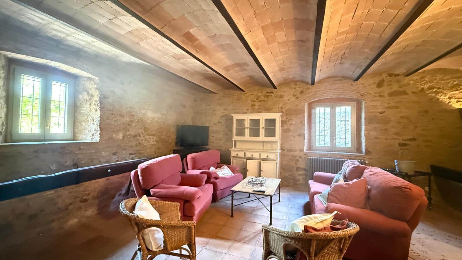 9 soveværelse Finca/Landehus til salg i Forallac med swimmingpool garage - € 2.650.000 (Ref: 9852213)