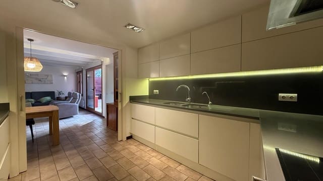 7 soveværelse Byhus til salg i Forallac med swimmingpool garage - € 645.000 (Ref: 9852214)