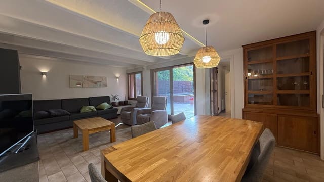 7 soveværelse Byhus til salg i Forallac med swimmingpool garage - € 645.000 (Ref: 9852214)
