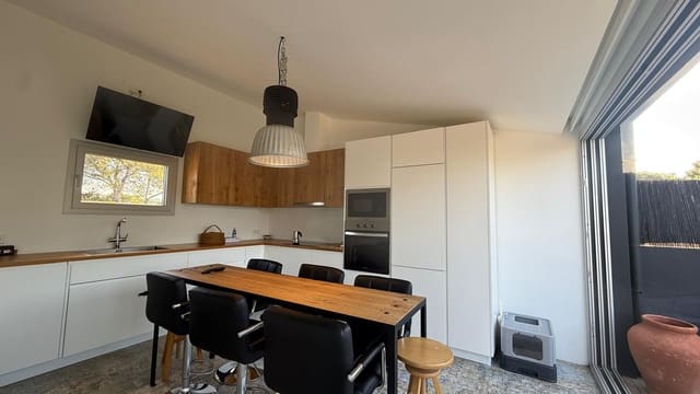2 soveværelse Byhus til salg i Begur med garage - € 395.000 (Ref: 9852215)