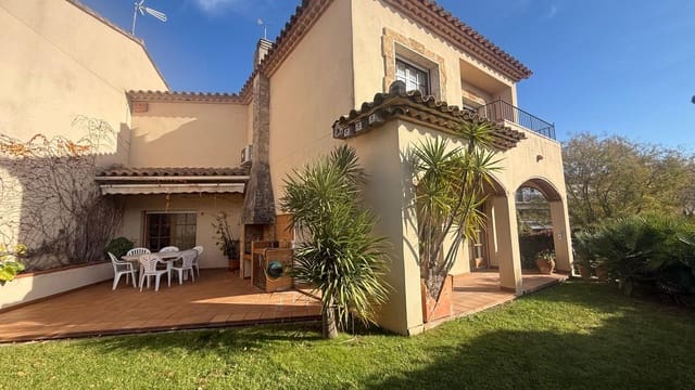 4 soverom Kjedet enebolig til salgs i Palafrugell - € 528 000 (Ref: 9852216)