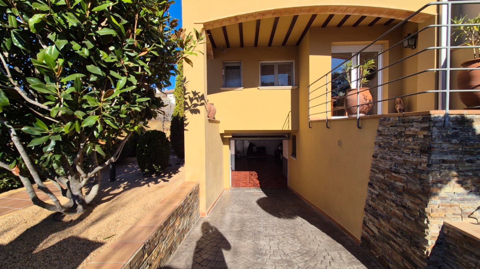 Pareado de 4 habitaciones en Palafrugell en venta con piscina garaje - 580.000 € (Ref: 9852217)