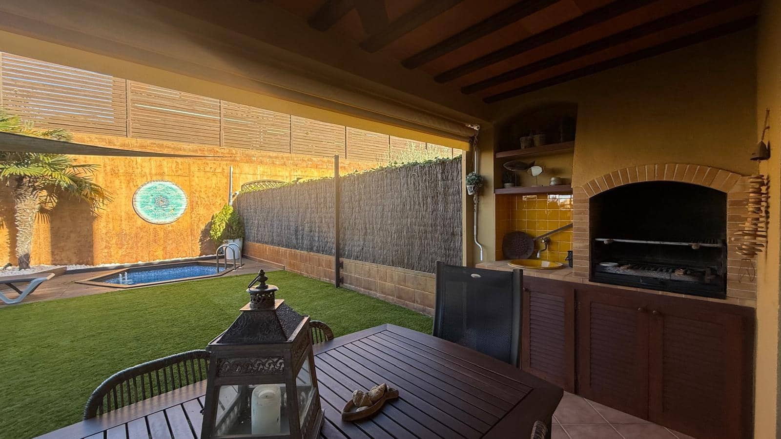Pareado de 4 habitaciones en Palafrugell en venta con piscina garaje - 580.000 € (Ref: 9852217)