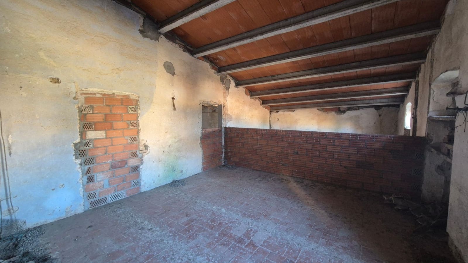 5 soveværelse Byhus til salg i Jafre - € 565.000 (Ref: 9852219)