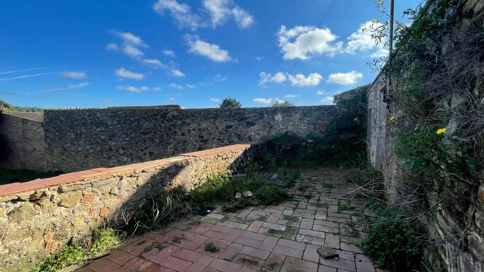 Byhus til salg i Camallera - € 565.000 (Ref: 9852223)