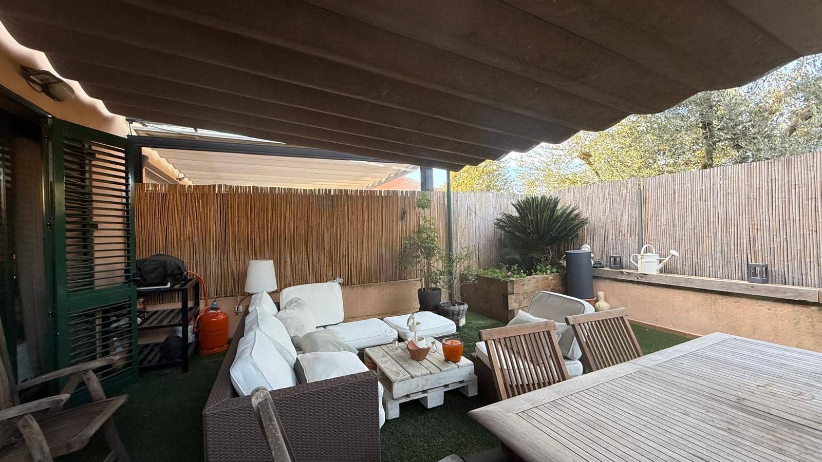4 soveværelse Byhus til salg i Pals med garage - € 645.000 (Ref: 9852227)