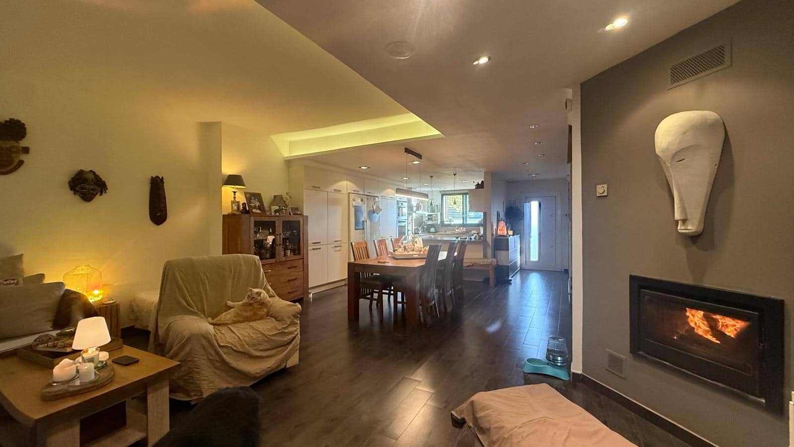 4 soveværelse Byhus til salg i Pals med garage - € 645.000 (Ref: 9852227)