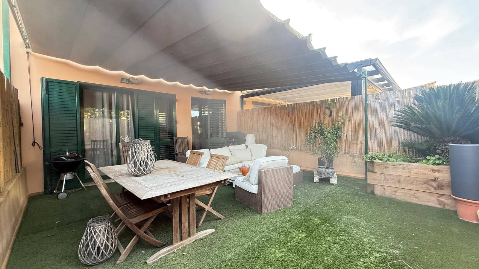 4 soveværelse Byhus til salg i Pals med garage - € 645.000 (Ref: 9852227)