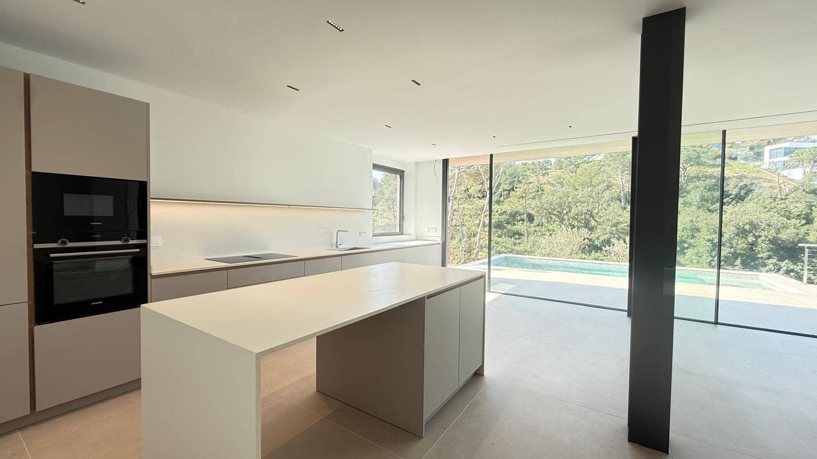 4 bedroom Villa for sale in Begur with pool garage - € 1,250,000 (Ref: 9852229)