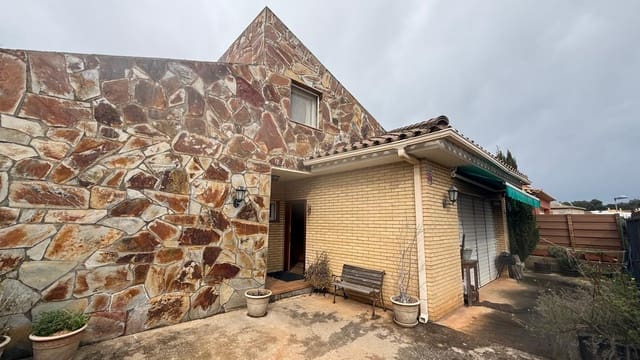 4 soverom Villa til salgs i Begur med svømmebasseng garasje - € 580 000 (Ref: 9852237)