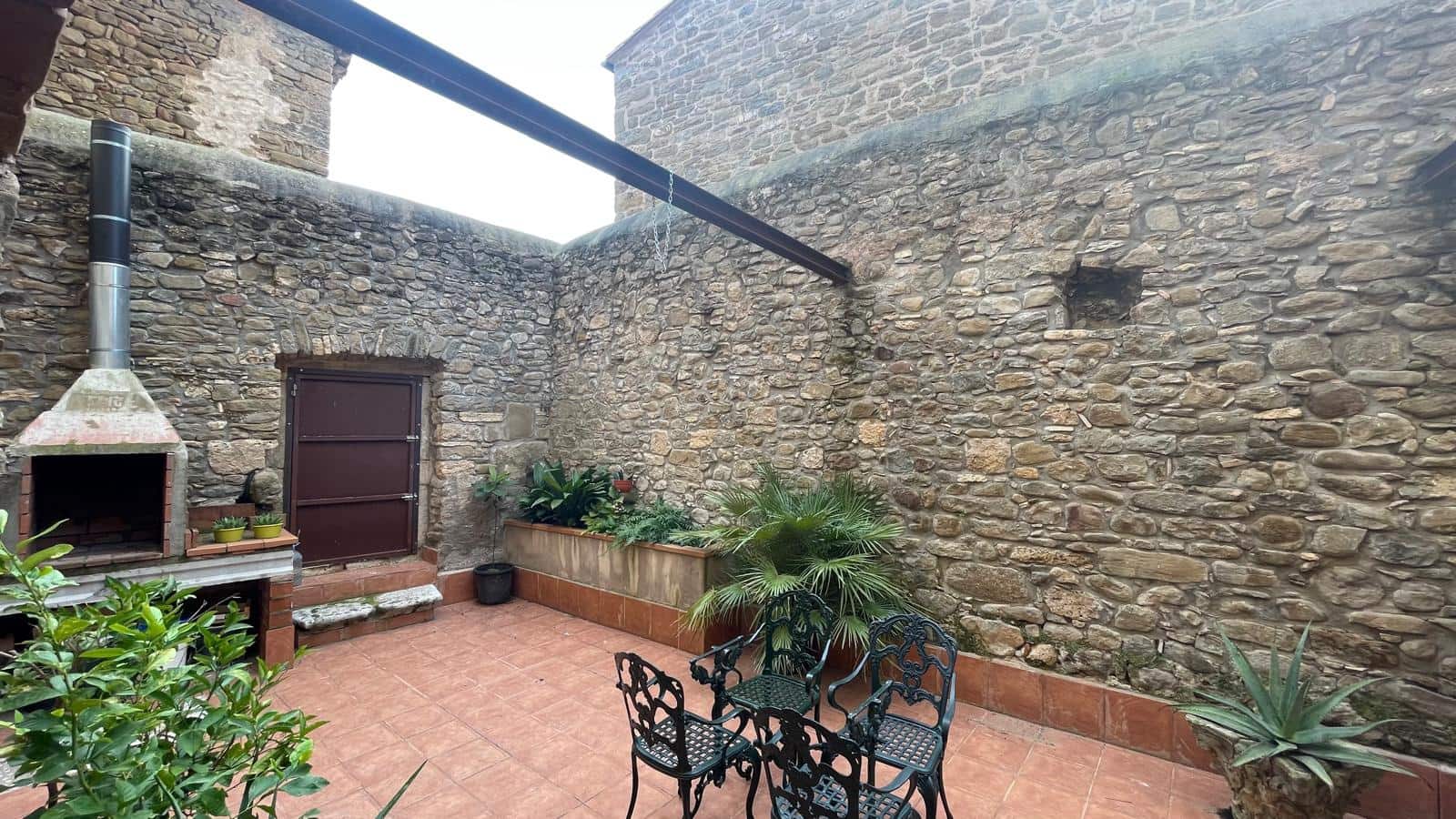 Finca/Country House for sale in Banyoles - € 750,000 (Ref: 9852241)