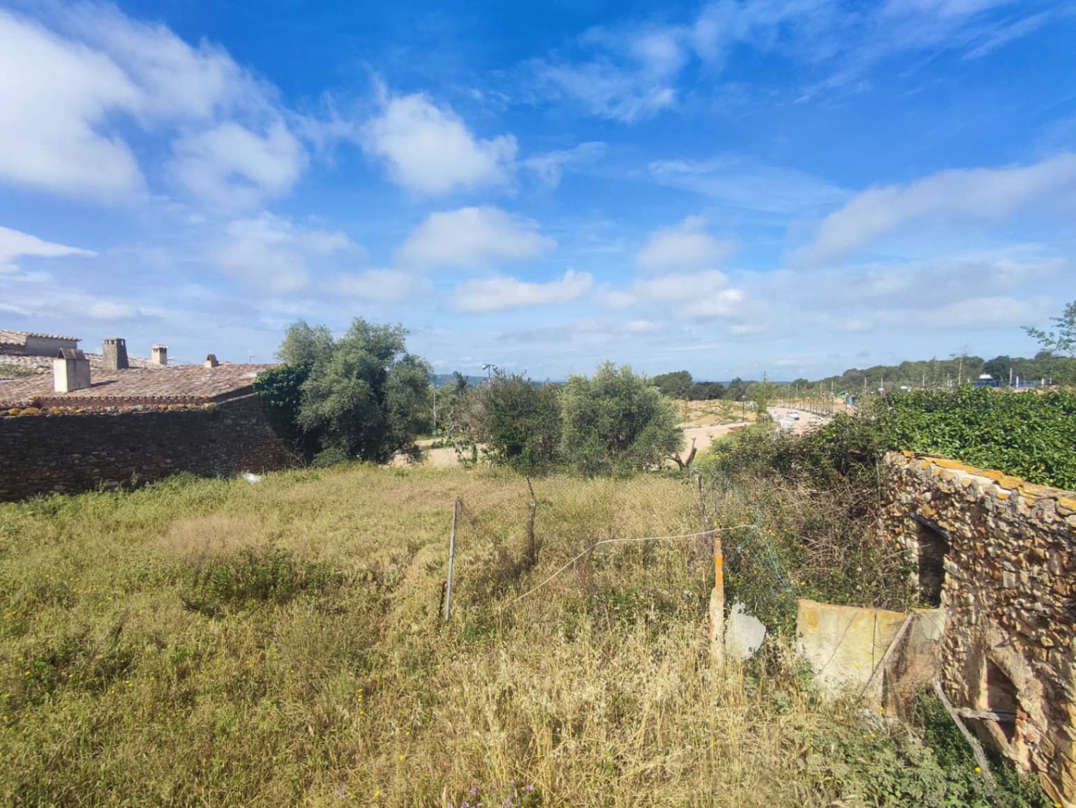 Byhus til salg i Regencos - € 668.000 (Ref: 9852242)