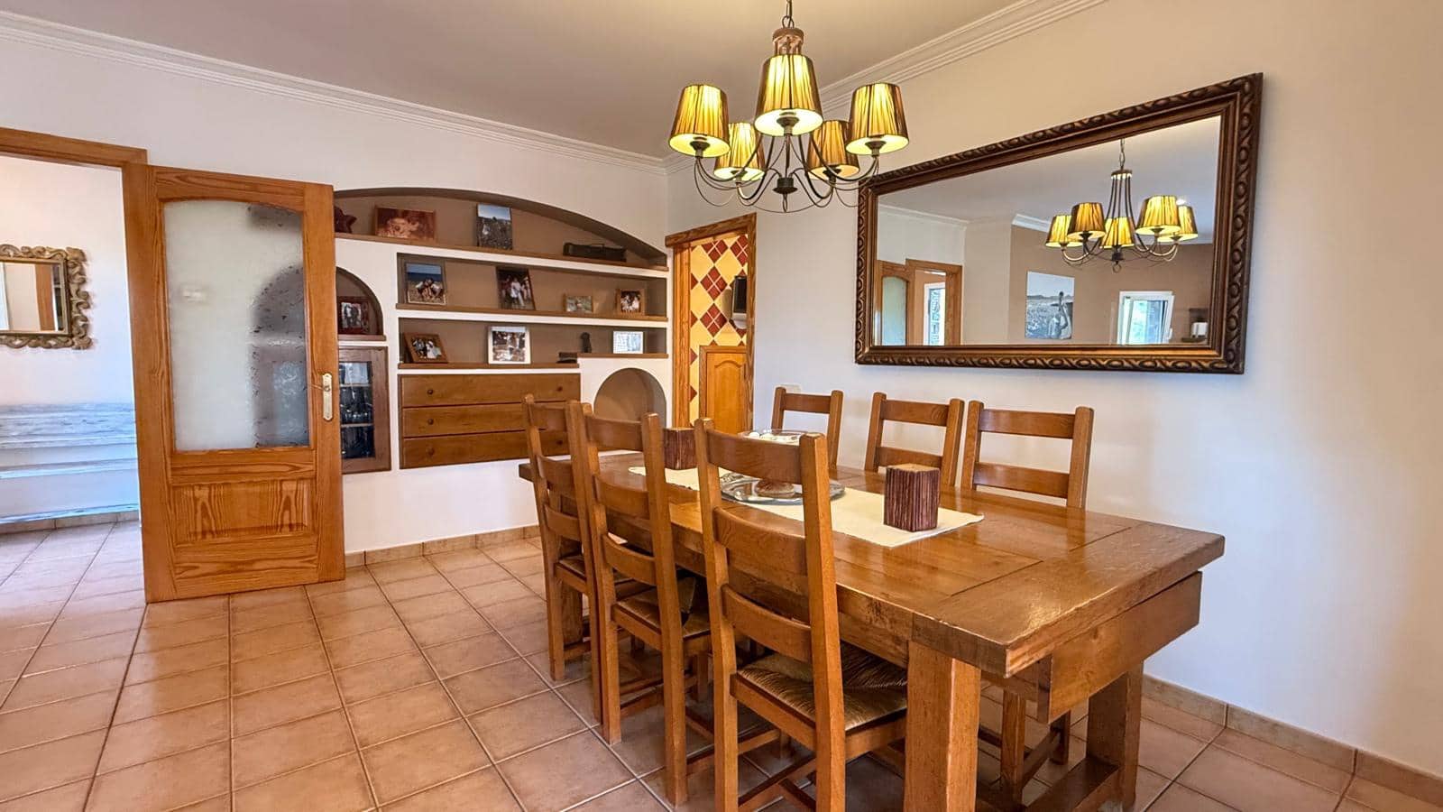 4 bedroom Villa for sale in Begur with pool garage - € 650,000 (Ref: 9852245)
