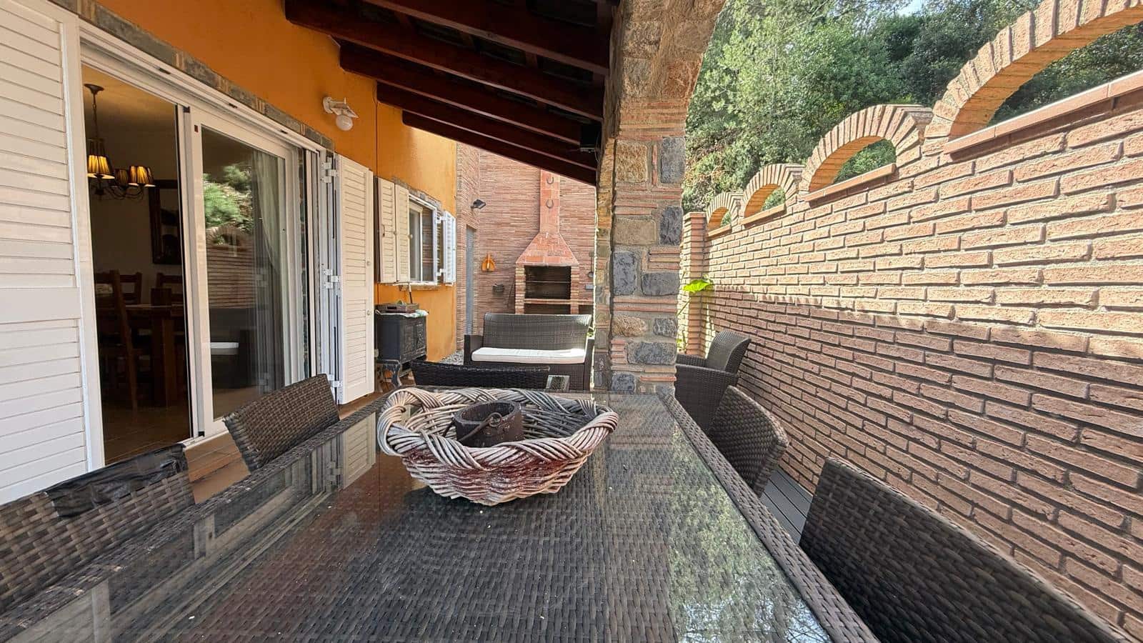 4 bedroom Villa for sale in Begur with pool garage - € 650,000 (Ref: 9852245)