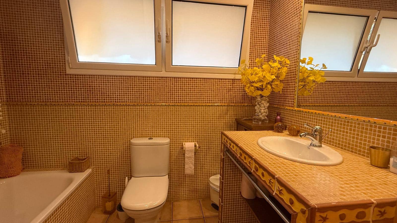 4 bedroom Villa for sale in Begur with pool garage - € 650,000 (Ref: 9852245)