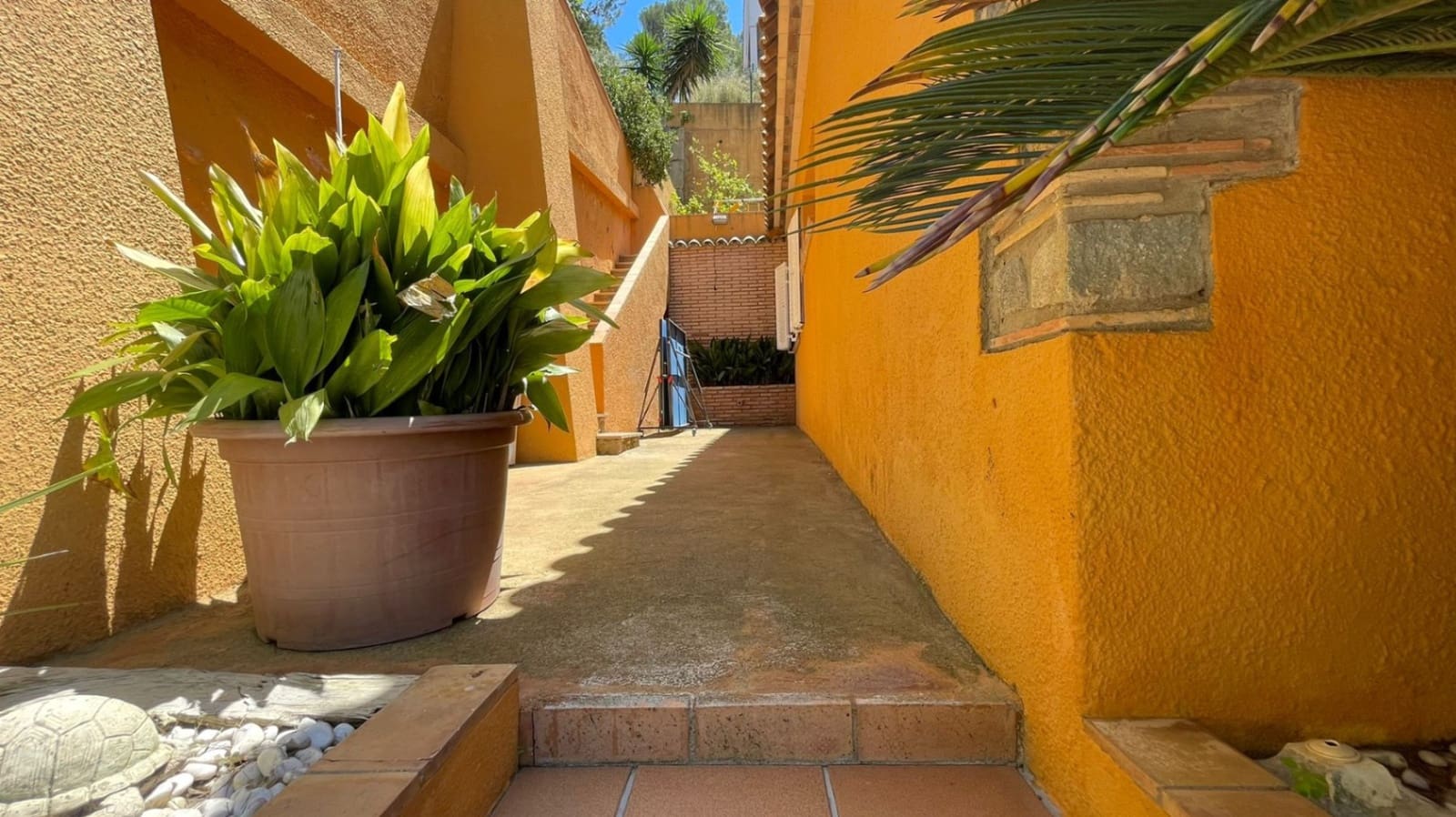 4 bedroom Villa for sale in Begur with pool garage - € 650,000 (Ref: 9852245)