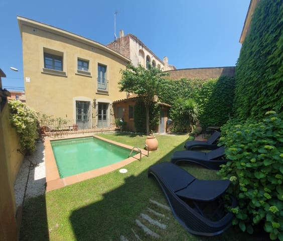 5 makuuhuone Omakotitalo myytävänä paikassa Palafrugell mukana uima-altaan 
autotalli - 789 000 € (Ref: 9852246)