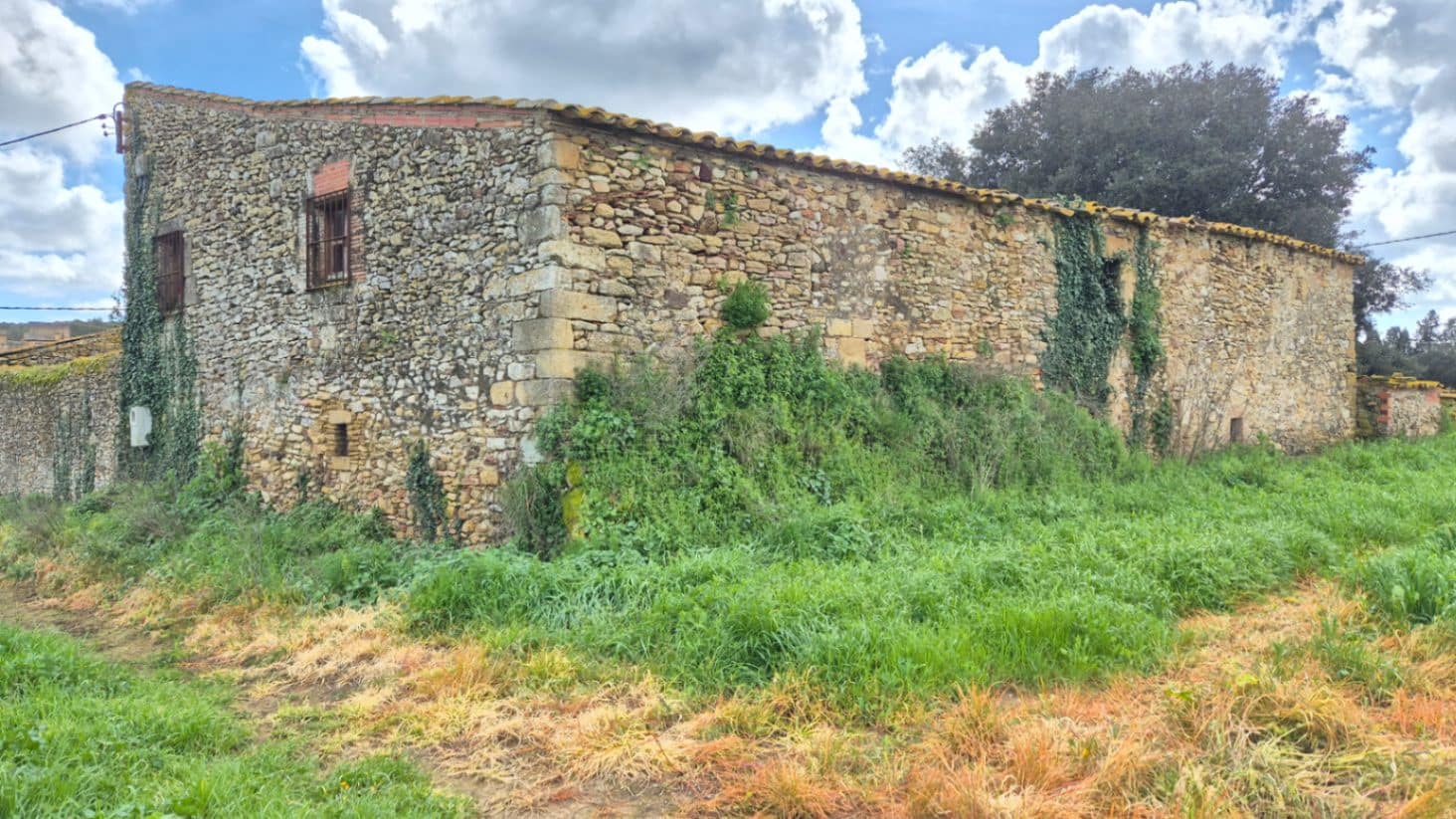 Finca/Hus på landet till salu i Forallac - 1 150 000 € (Ref: 9852251)