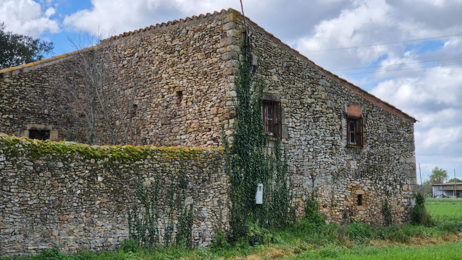 Finca/Hus på landet till salu i Forallac - 1 150 000 € (Ref: 9852251)