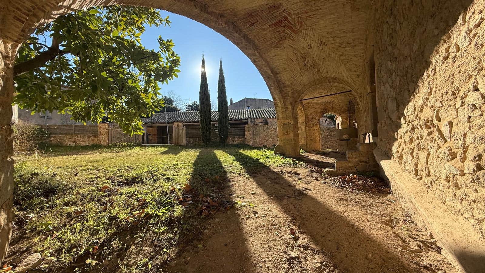 Finca/Landehus til salg i Romanya de la Selva - € 980.000 (Ref: 9852253)