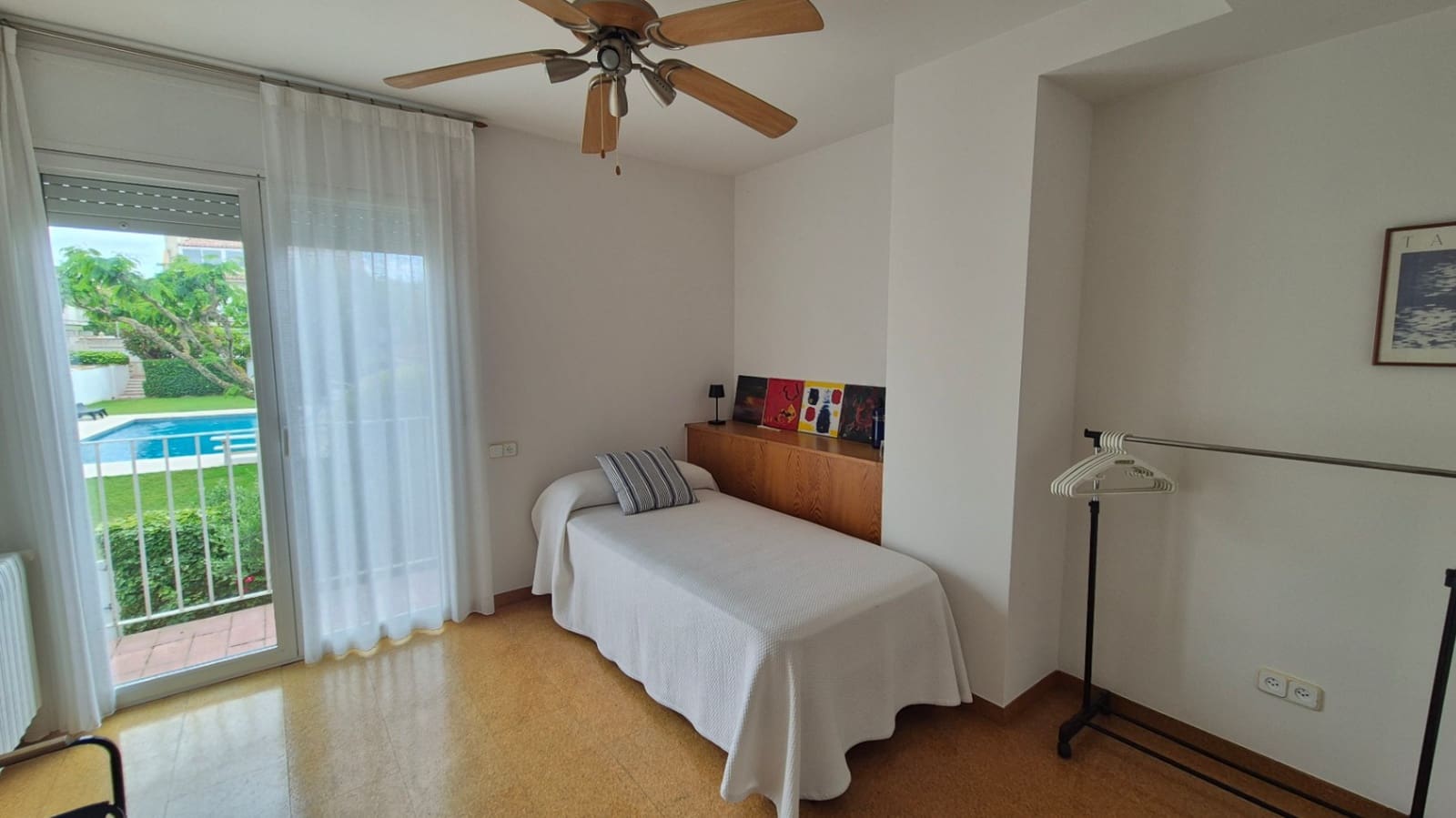 5 bedroom Townhouse for sale in Palafrugell with pool garage - € 499,000 (Ref: 9889296)