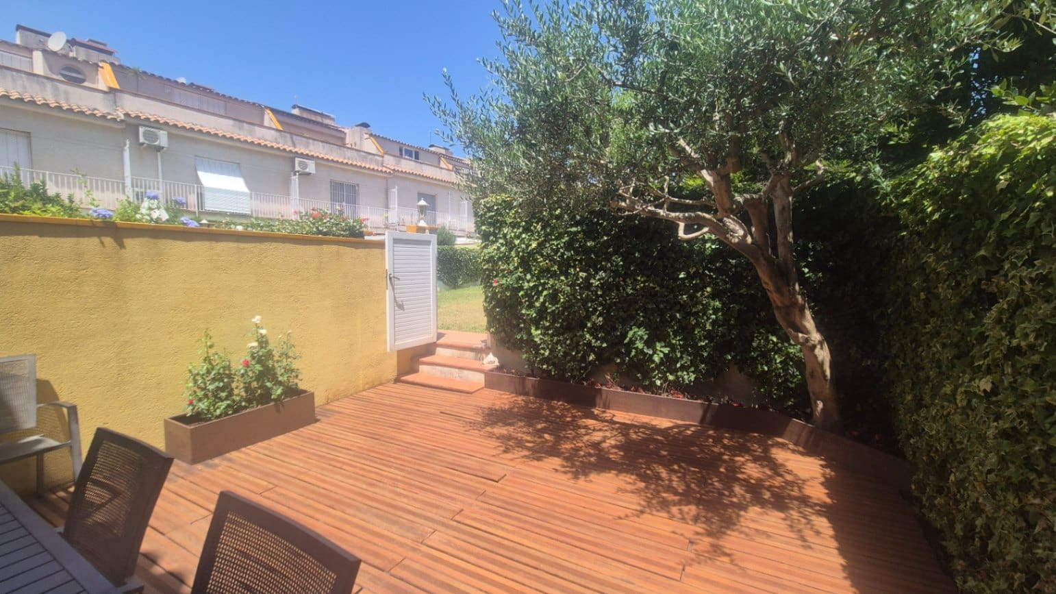 5 bedroom Townhouse for sale in Palafrugell with pool garage - € 499,000 (Ref: 9889296)