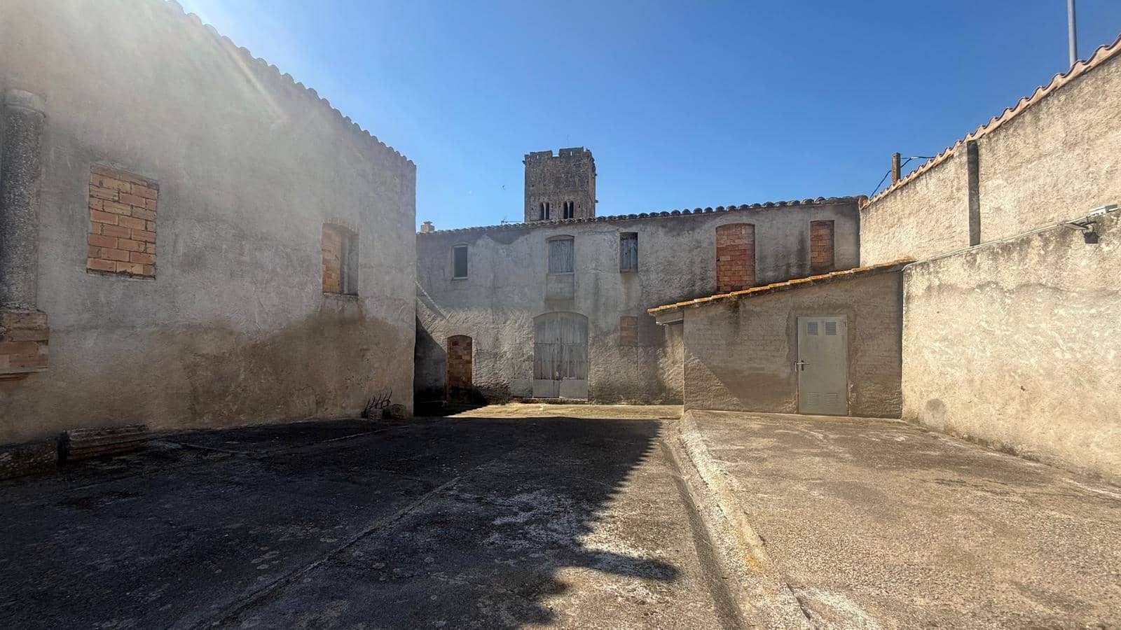 7 soverom Hus til salgs i Sant Miquel de Fluvia - € 425 000 (Ref: 9889297)