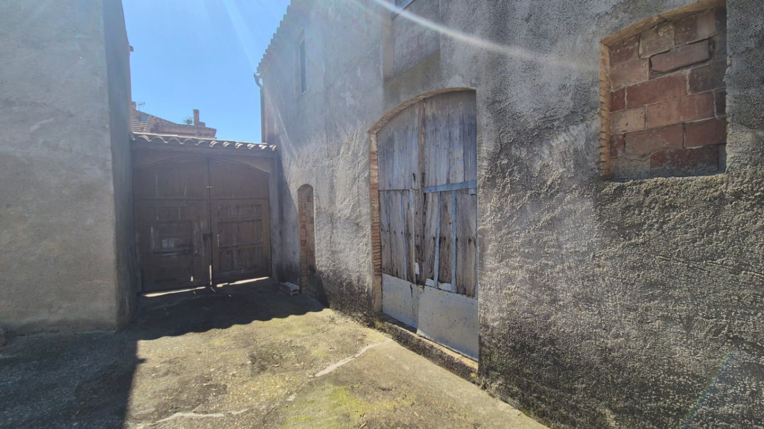 7 soverom Hus til salgs i Sant Miquel de Fluvia - € 425 000 (Ref: 9889297)