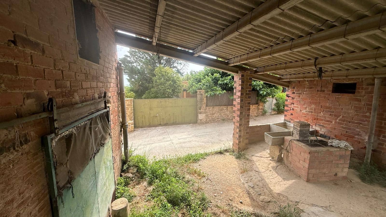 Finca/Casa Rural de 4 habitaciones en Cruïlles Monells i Sant Sadurní de I'Heura en venta - 650.000 € (Ref: 9889298)