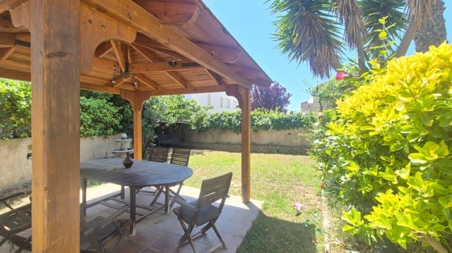 3 bedroom Townhouse for sale in Palafrugell - € 1,100,000 (Ref: 9909889)