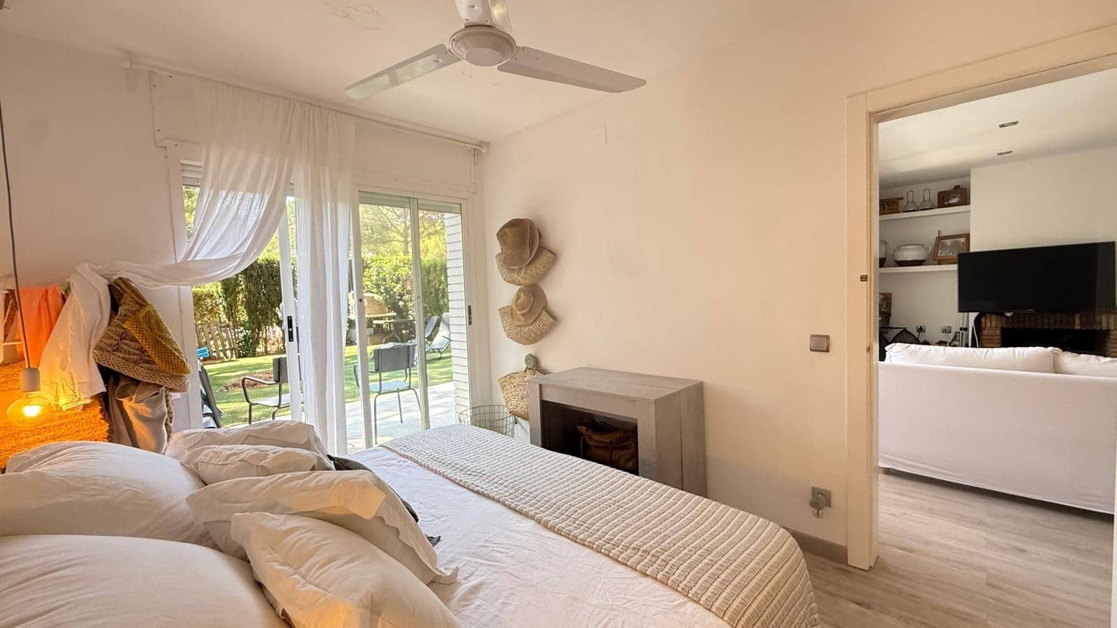 3 bedroom Apartment for sale in Pals with pool garage - € 510,000 (Ref: 9929980)