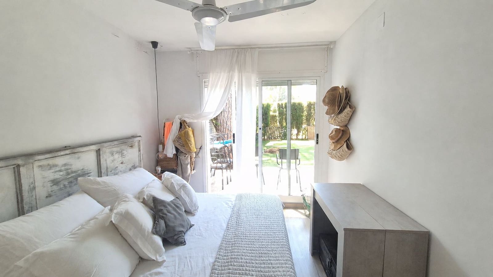 3 bedroom Apartment for sale in Pals with pool garage - € 510,000 (Ref: 9929980)