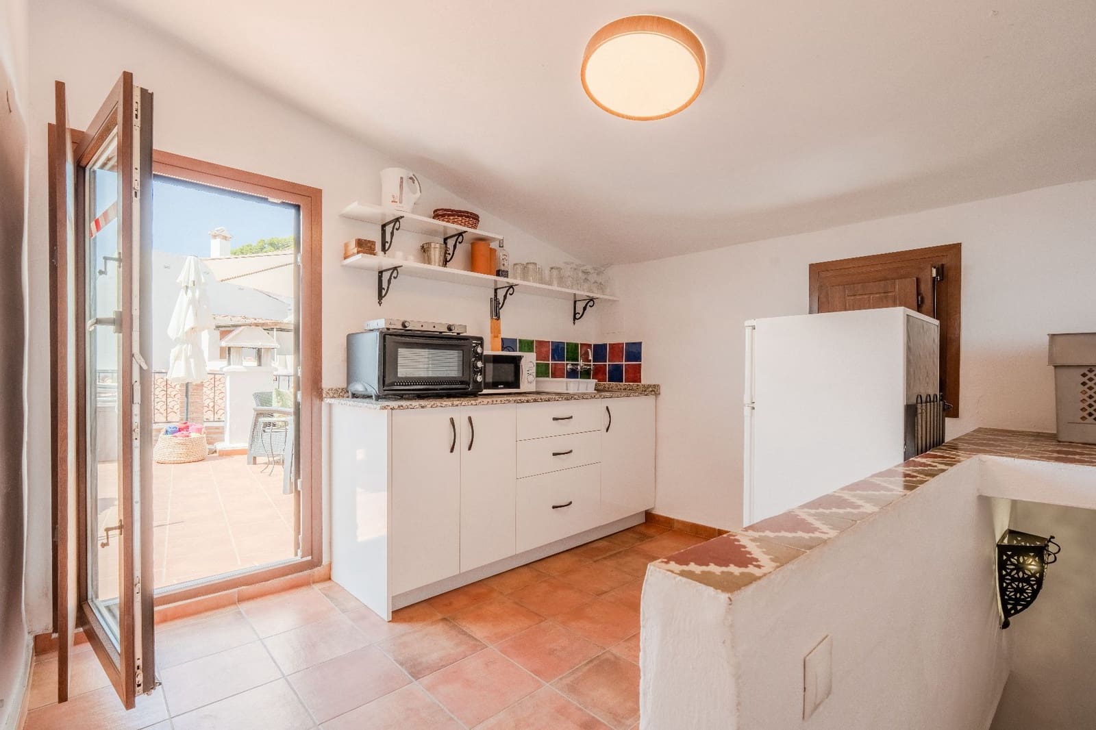 4 makuuhuone Hotelli myytävänä paikassa Canillas de Aceituno mukana uima-altaan - 449 000 € (Ref: 10034864)