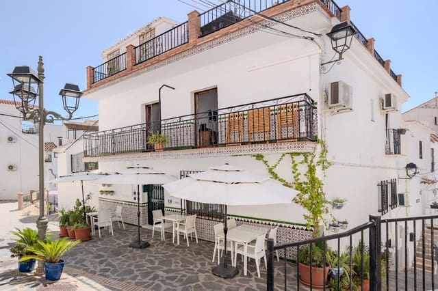 4 bedroom Townhouse for sale in Canillas de Aceituno with pool - € 449,000 (Ref: 10034864)