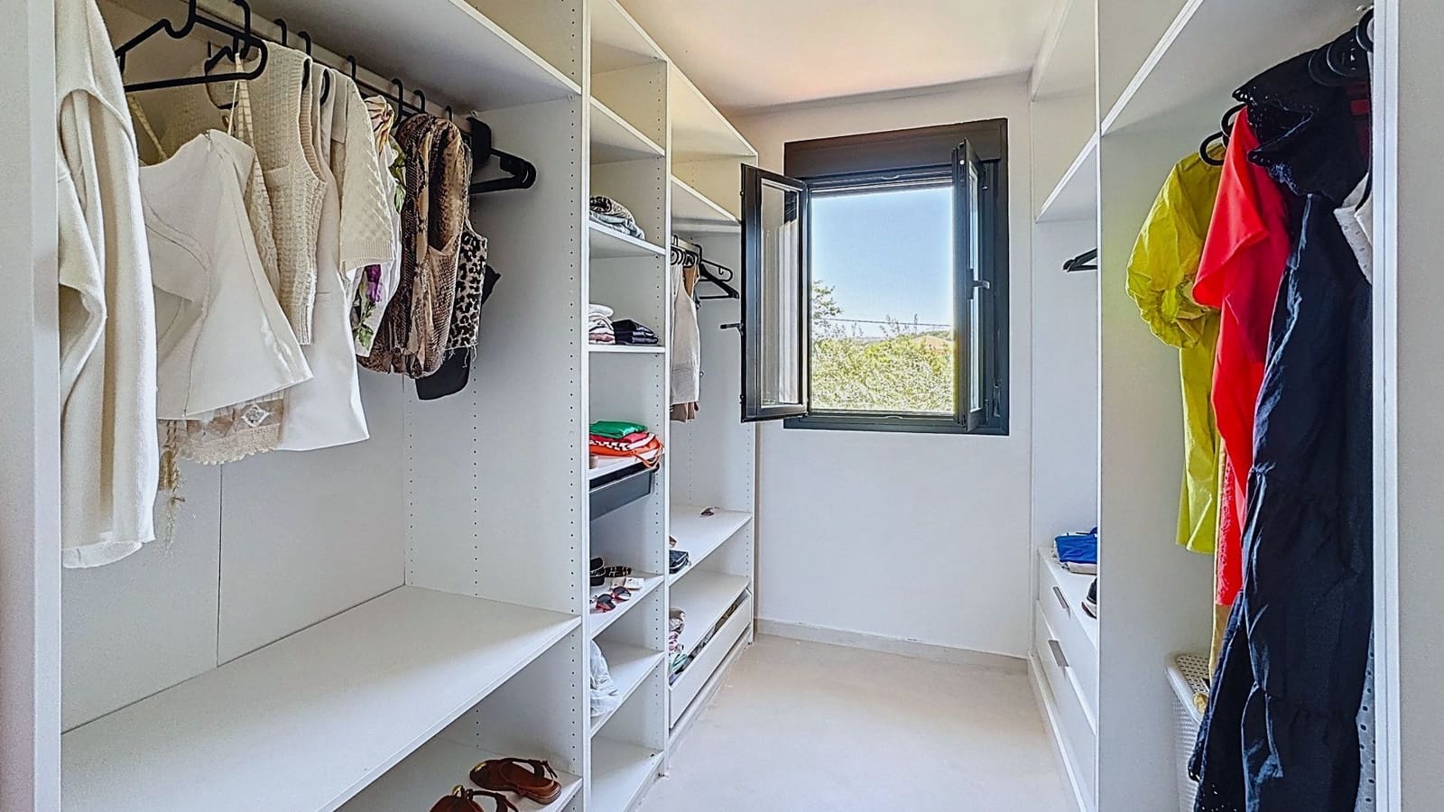 Finca/Casa Rural de 7 habitaciones en Periana en venta con piscina garaje - 749.000 € (Ref: 9626273)