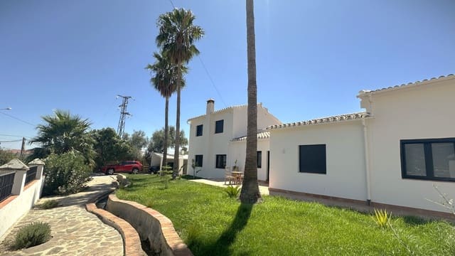 Finca/Casa Rural de 7 habitaciones en Periana en venta con piscina garaje - 749.000 € (Ref: 9626273)