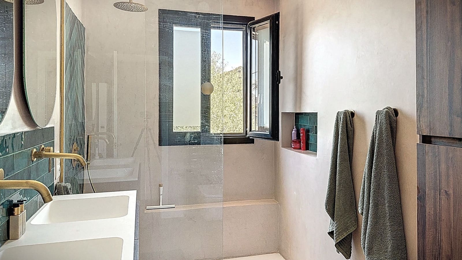 Finca/Casa Rural de 7 habitaciones en Periana en venta con piscina garaje - 749.000 € (Ref: 9626273)