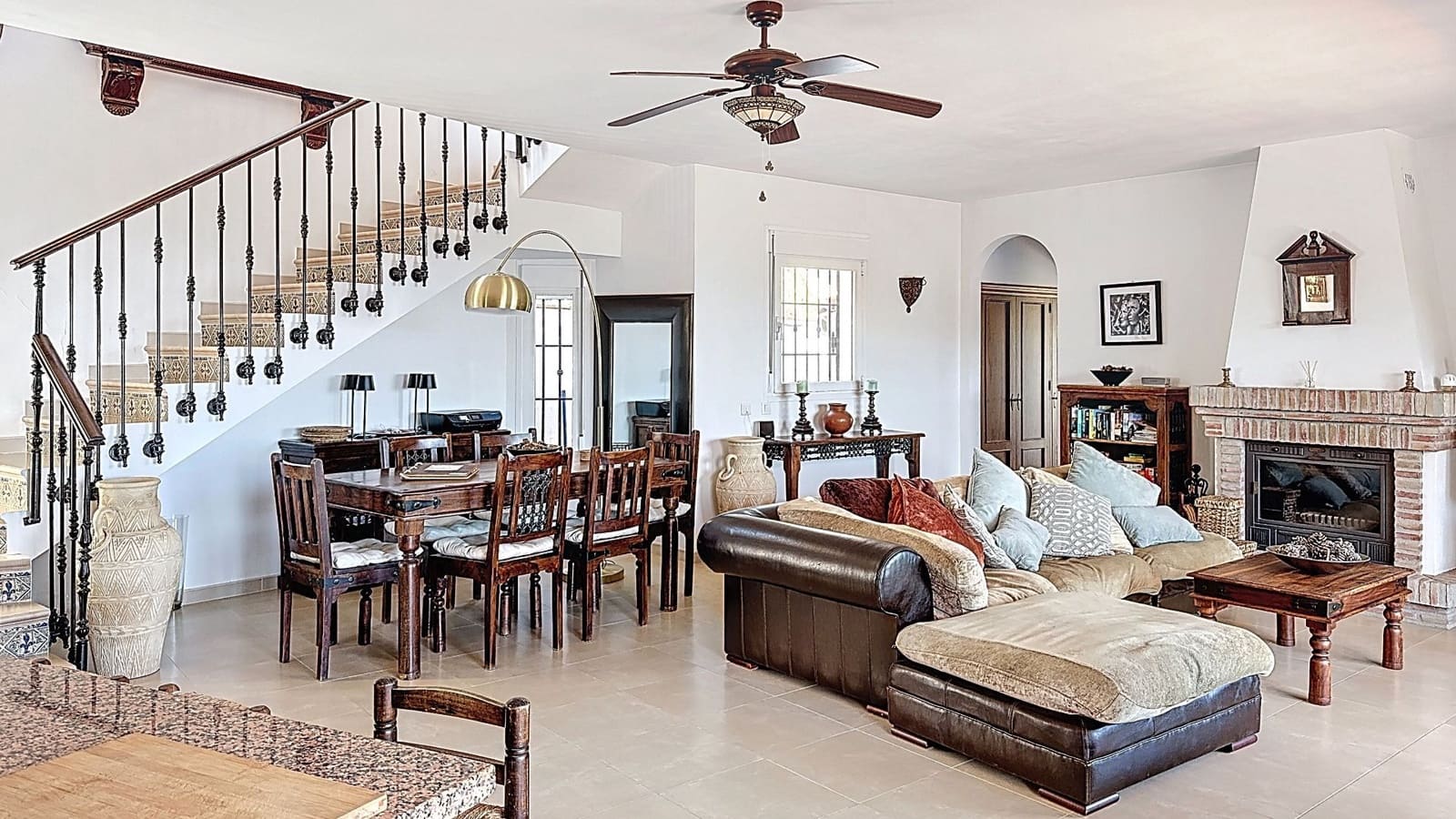 3 soverom Finca/Herregård til salgs i Arenas med svømmebasseng garasje - € 695 000 (Ref: 9626274)