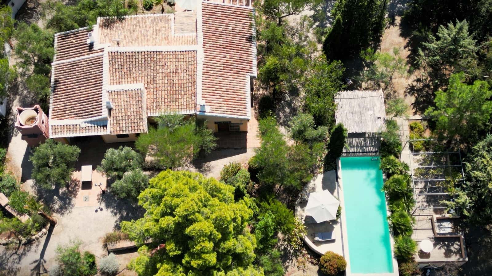 Finca/Casa Rural de 6 habitaciones en Riogordo en venta con piscina garaje - 1.200.000 € (Ref: 9626276)