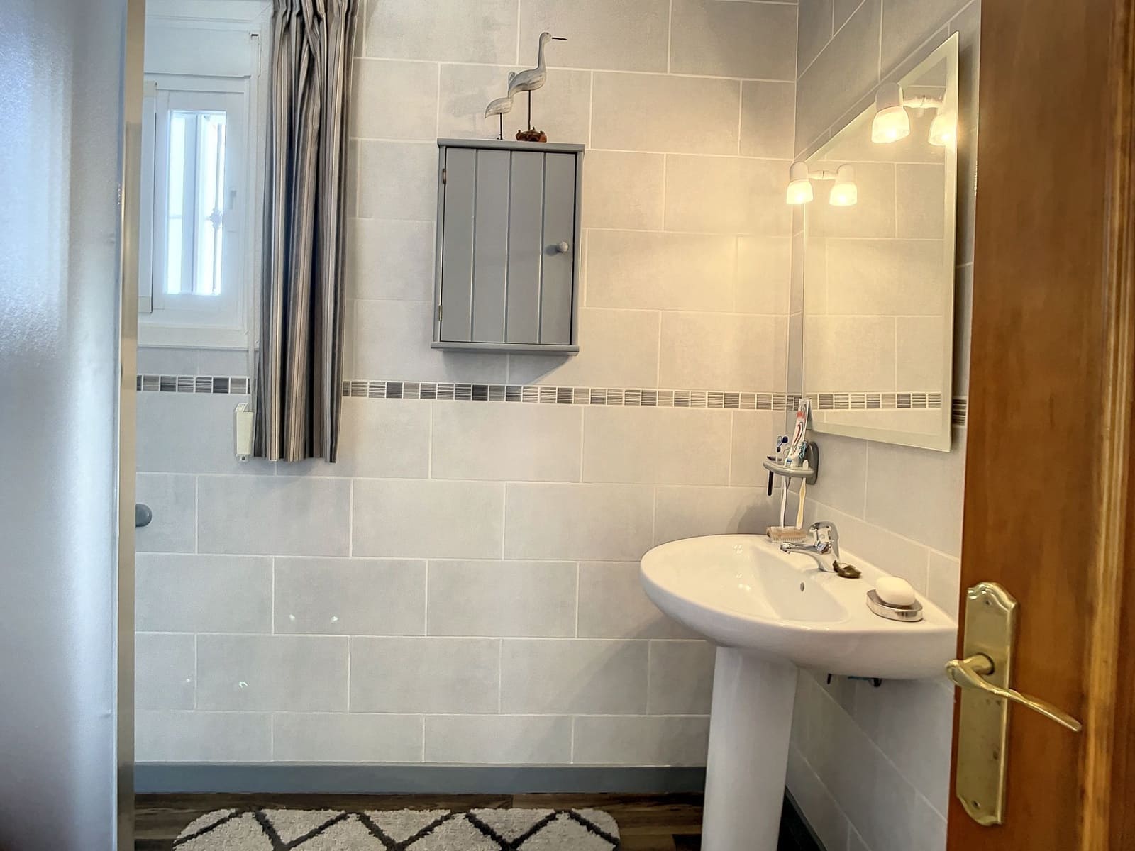 4 makuuhuone Maalaistalo myytävänä paikassa Sedella mukana uima-altaan 
autotalli - 425 000 € (Ref: 9626277)