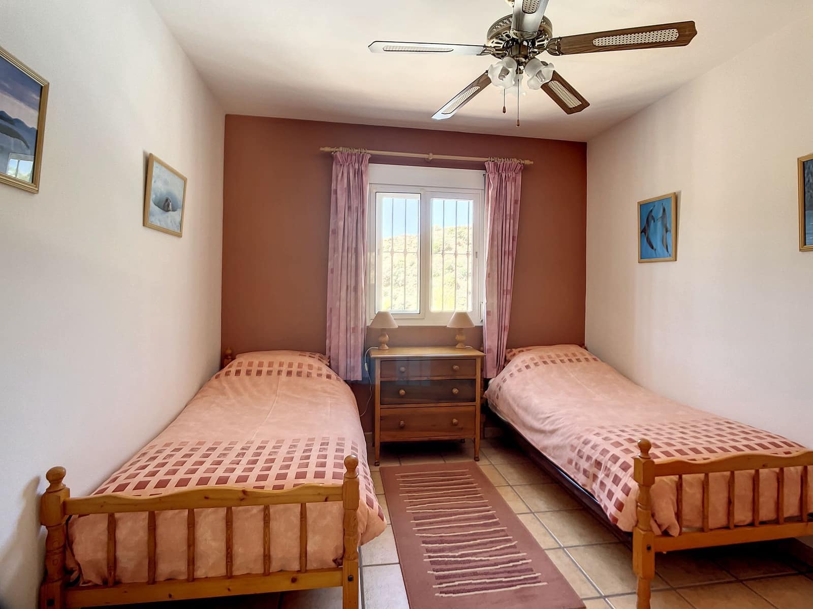 4 makuuhuone Maalaistalo myytävänä paikassa Sedella mukana uima-altaan 
autotalli - 425 000 € (Ref: 9626277)