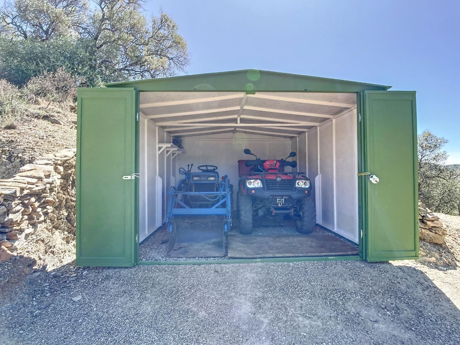 4 makuuhuone Maalaistalo myytävänä paikassa Sedella mukana uima-altaan 
autotalli - 425 000 € (Ref: 9626277)