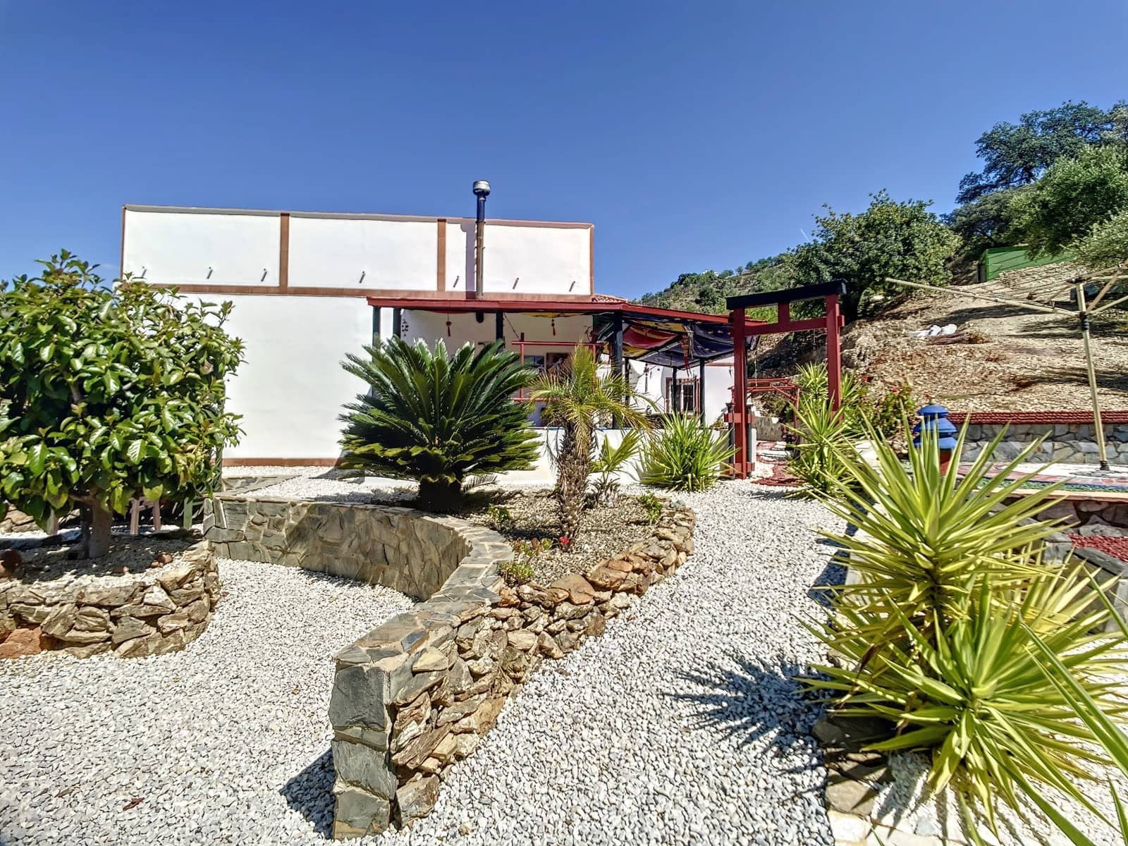 4 makuuhuone Maalaistalo myytävänä paikassa Sedella mukana uima-altaan 
autotalli - 425 000 € (Ref: 9626277)