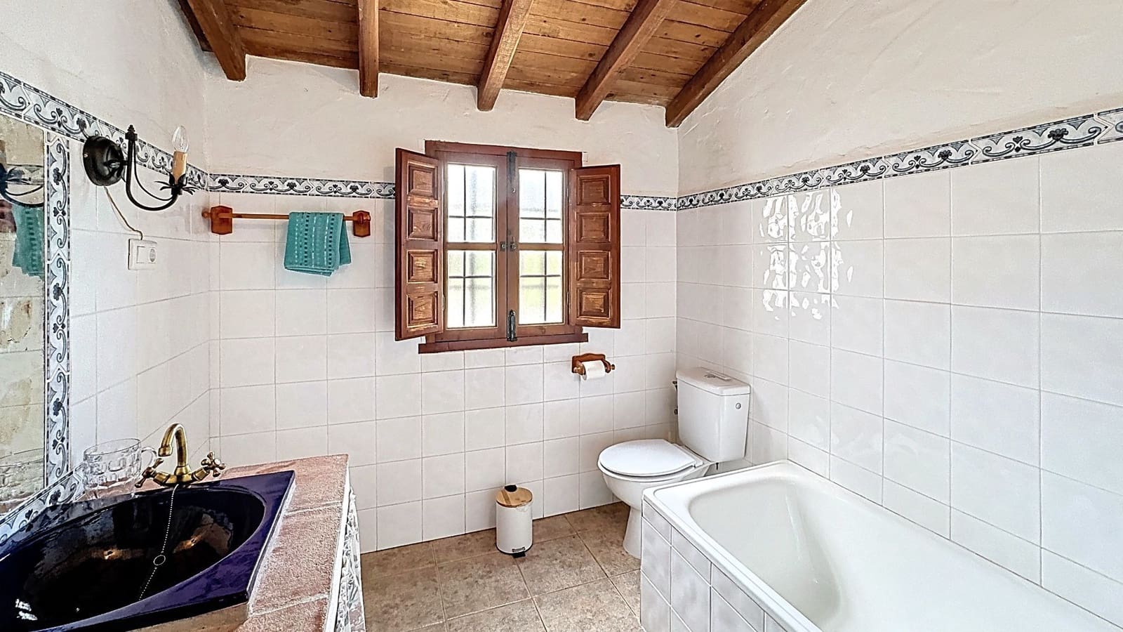 Finca/Casa Rural de 3 habitaciones en Almáchar en venta con piscina garaje - 349.000 € (Ref: 9676775)