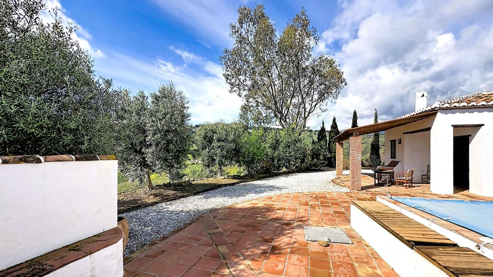 Finca/Casa Rural de 3 habitaciones en Almáchar en venta con piscina garaje - 349.000 € (Ref: 9676775)