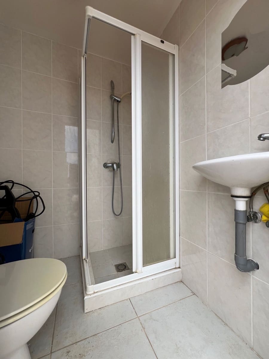 4 soveværelse Finca/Landehus til salg i Alcaucin med swimmingpool garage - € 360.000 (Ref: 9746836)